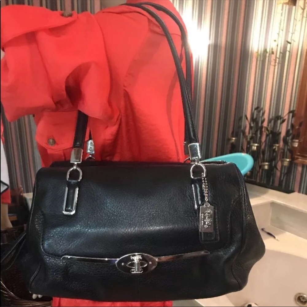 Coach doctors bag.